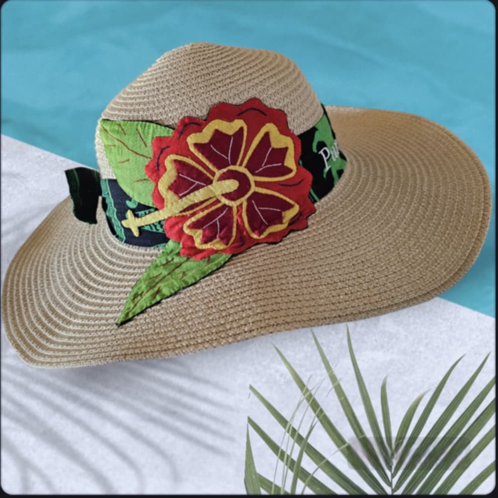 Sombreros de Paja con Mola -Hecho en Panamá