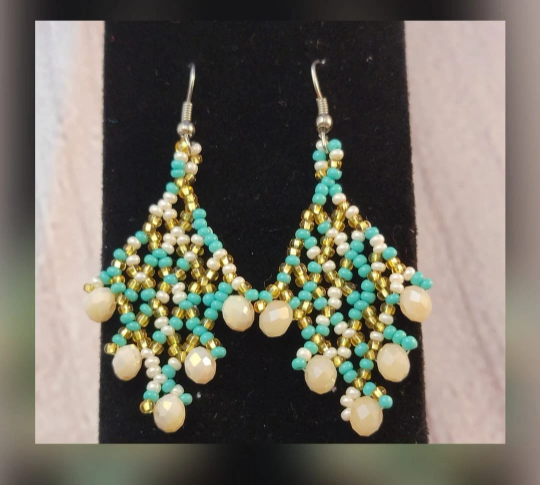 Aretes de Chaquira- Hecho en Panamá