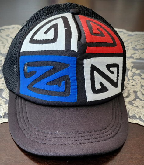 Gorra de Béisbol con Molas Panameñas